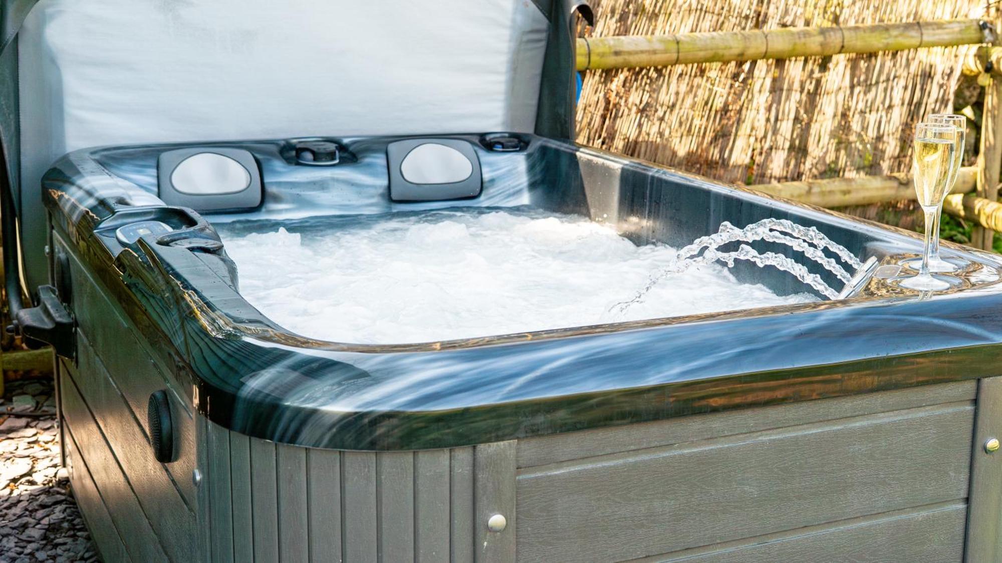 Upper Hulme Lavender Retreat With Private Hot Tub旅馆 外观 照片